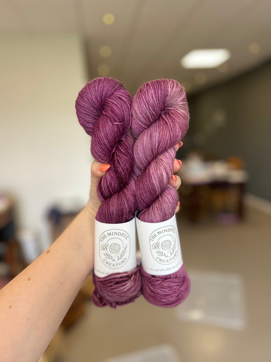 OOAK - deep plum - Sock DK