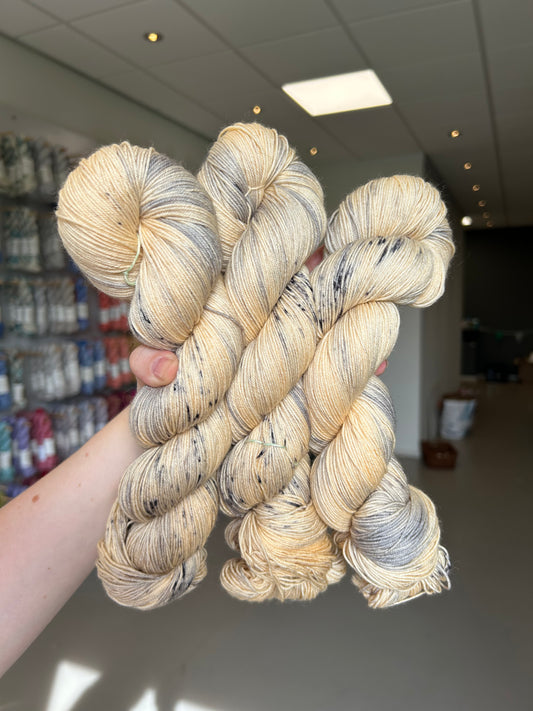 OOAK - cream, grey - soulful sock (Fourth wing inspired)