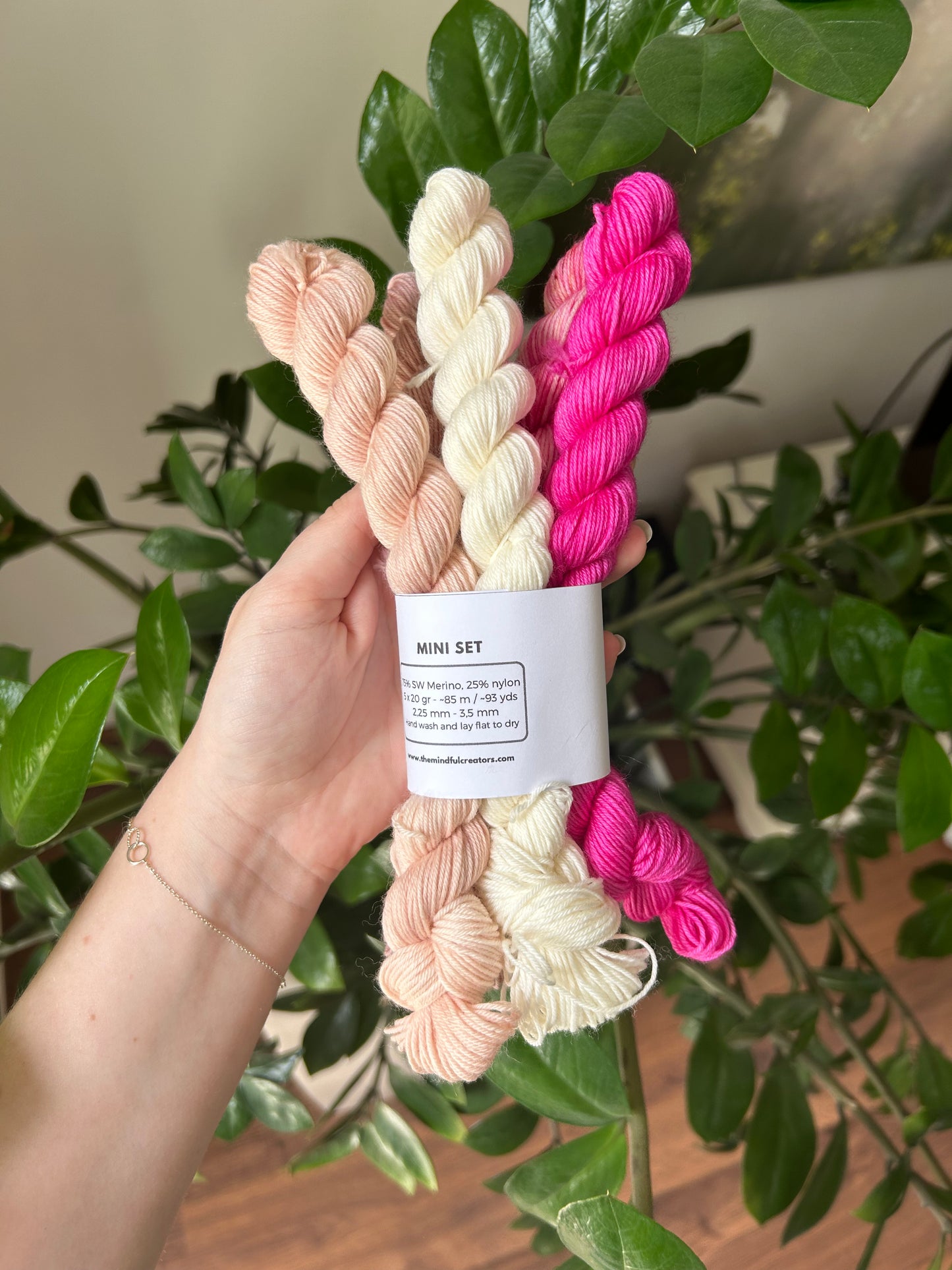 Pink dreaming mini skein set